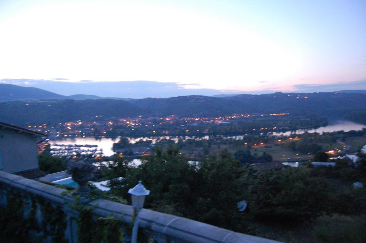 Villa Panoramique Saint-Clair-du-Rhone Екстер'єр фото